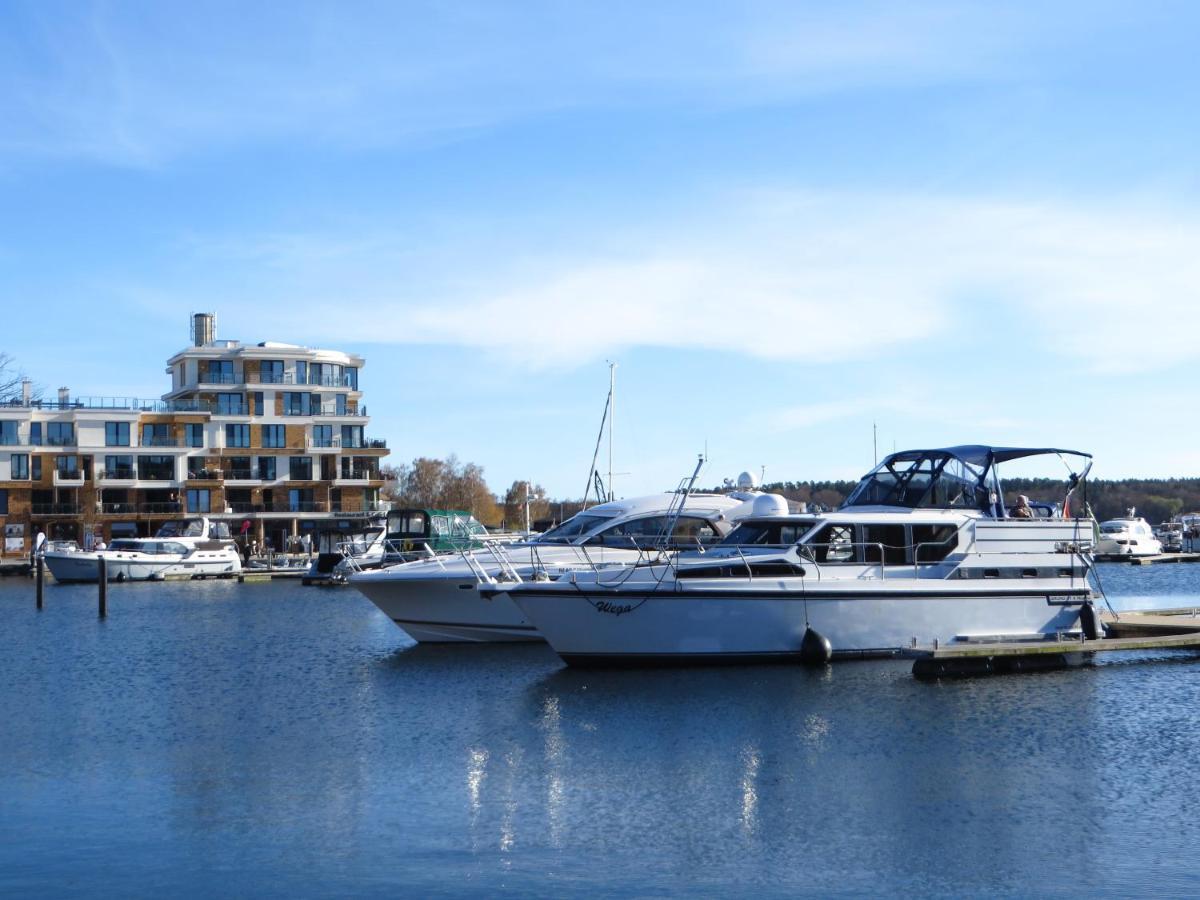 Ferienwohnungen "Marie" Mit Terrassen, Inclusive Park- Und Stellplaetze Am Haus, Mueritz-Strand Nur 700M, Altstadt 10Min, Ruhige Lage, Waren  Eksteriør billede